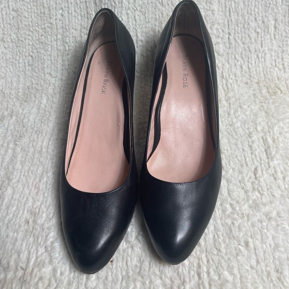 Taryn Rose Leather Slip On 2” Heels SZ11M